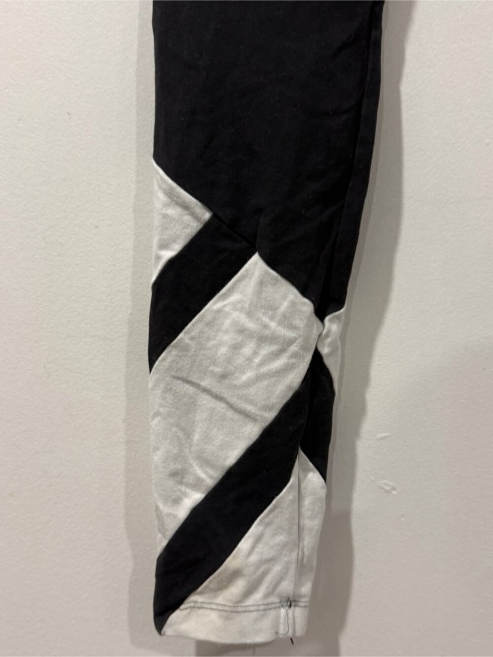 adidas Equipment ADV/91-17 Black & White Leggings – Approx. Small - Picture 6 of 9